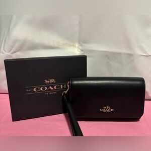 Coach Women’s Foldover Wristlet